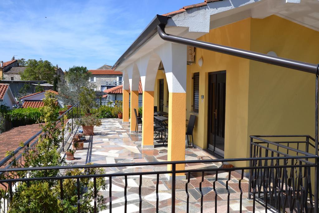 Giorgina Apartments Умаг Екстер'єр фото